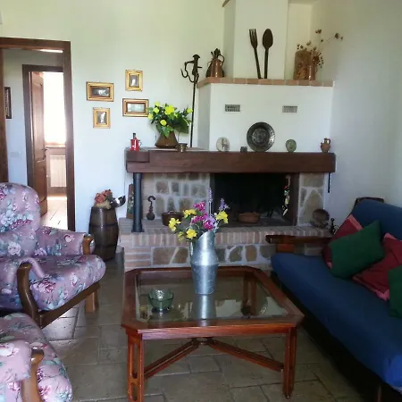 Agriturismo Il Vecchio Grillese غروسيتو